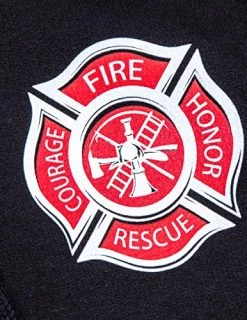 Ann Arbor T-shirt Co. Fire & Rescue Maltese Cross | Firefighter Fire Courage Honor Men Women Hooded Sweatshirt Hoody -T-Shirt Store 51wMmOCg7NL